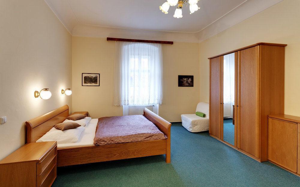 Karlova 25 * Praga